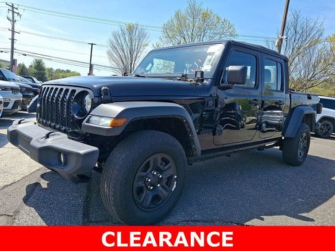 Used 2022 Jeep Gladiator Sport AWD/4WD image 3