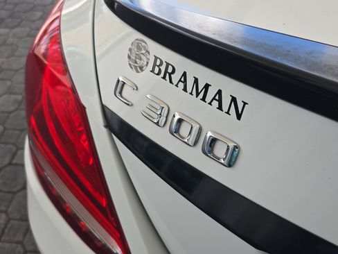 Used 2015 Mercedes-Benz C 300 Sedan image 5