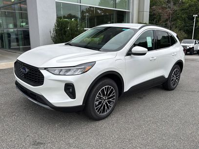 New 2025 Ford Escape SE