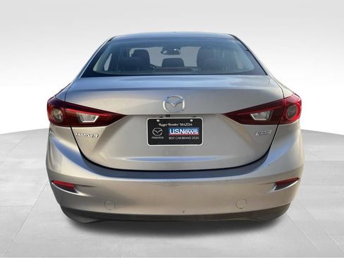 Used 2016 MAZDA MAZDA3 i Sport w/ Preferred Equipment Package FWD image 6