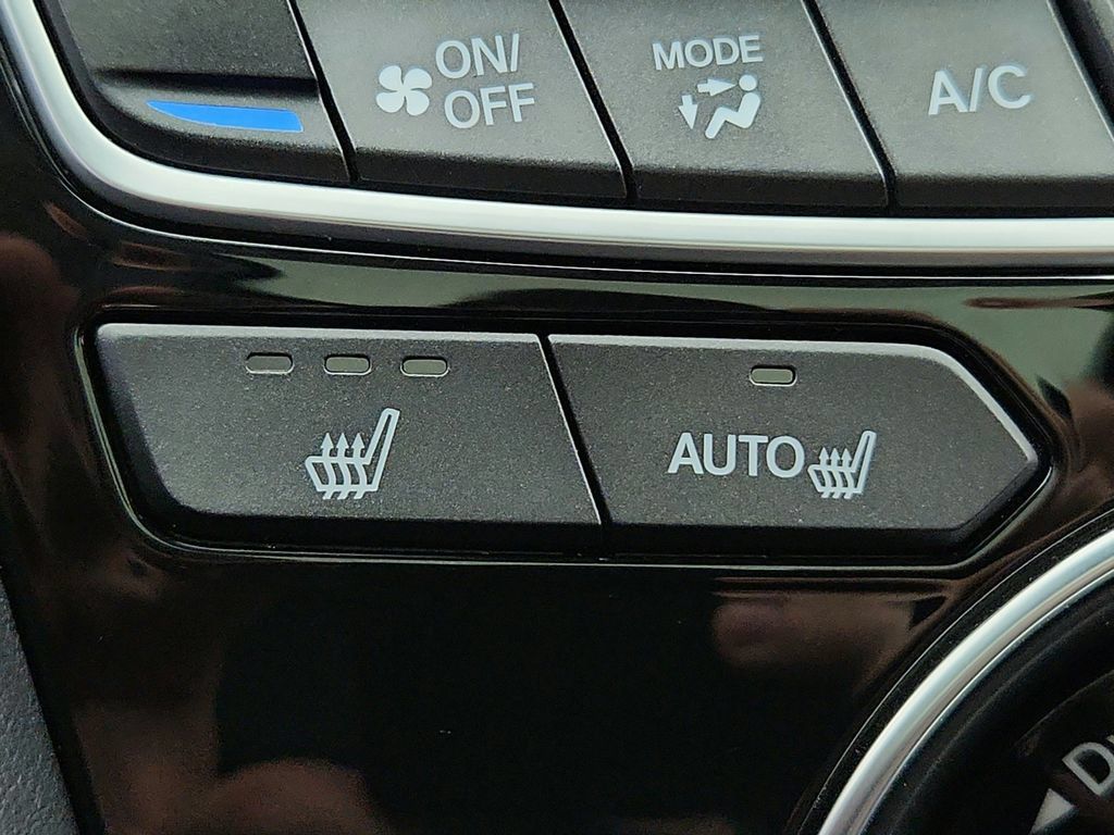 Used 2019 Acura RDX w/ Technology Package AWD/4WD image 18