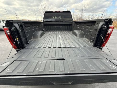 Used 2025 GMC Sierra 2500 Denali Ultimate w/ Snow Plow Prep/Camper Package image 27