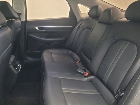 Used 2021 Hyundai Sonata Limited FWD image 18