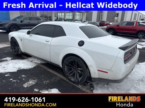 Used 2022 Dodge Challenger SRT Hellcat image 3