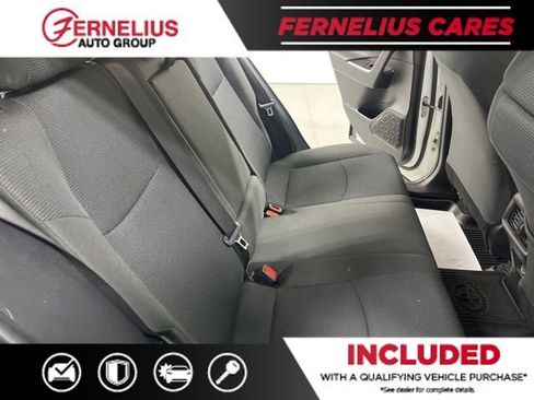 Used 2022 Toyota RAV4 LE image 21