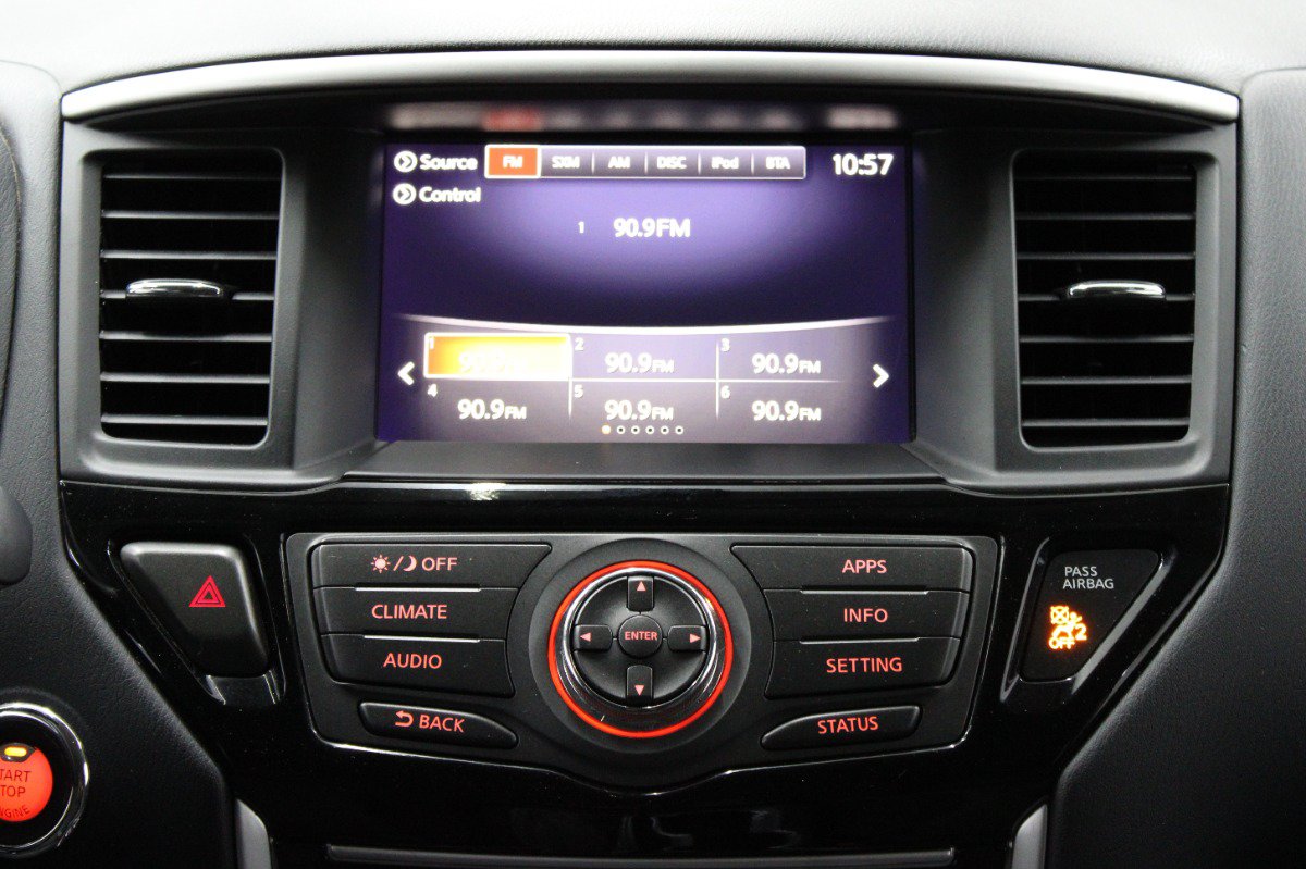 Used 2020 Nissan Pathfinder S FWD image 21