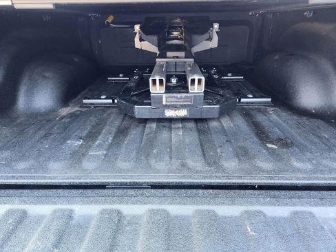 Used 2024 RAM 2500 Limited w/ Towing Technology Group image 37