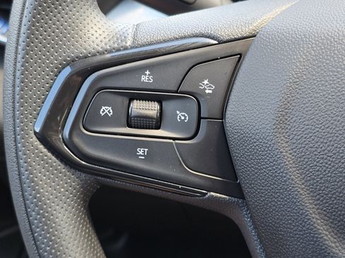 Used 2024 Chevrolet Trax LT FWD image 10
