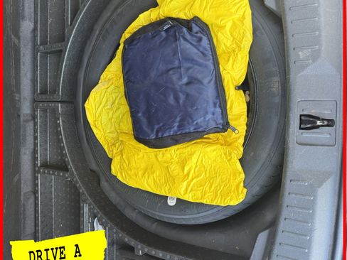 Used 2015 Ford Escape SE image 35