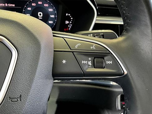 Used 2020 Audi Q3 2.0T Premium Plus w/ Premium Plus Package image 11