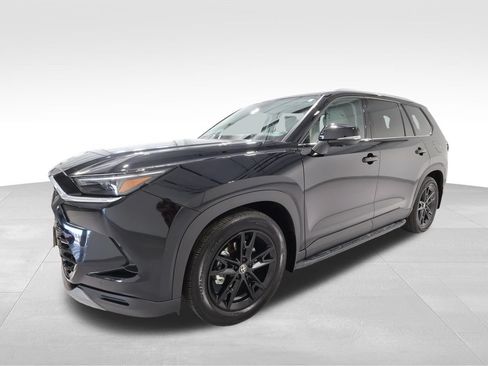 Used 2026 Toyota Grand Highlander AWD image 8