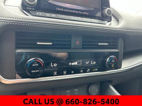 Used 2025 Nissan Rogue SV AWD/4WD image 15