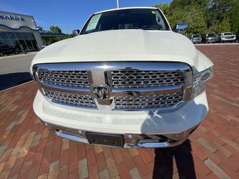 Used 2018 RAM 1500 Laramie w/ Convenience Group AWD/4WD image 24