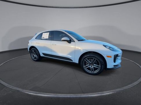 Used 2021 Porsche Macan S AWD/4WD image 9