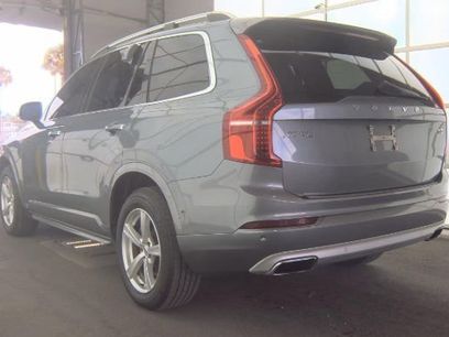 Used 2017 Volvo XC90 T5 Momentum w/ Vision Package
