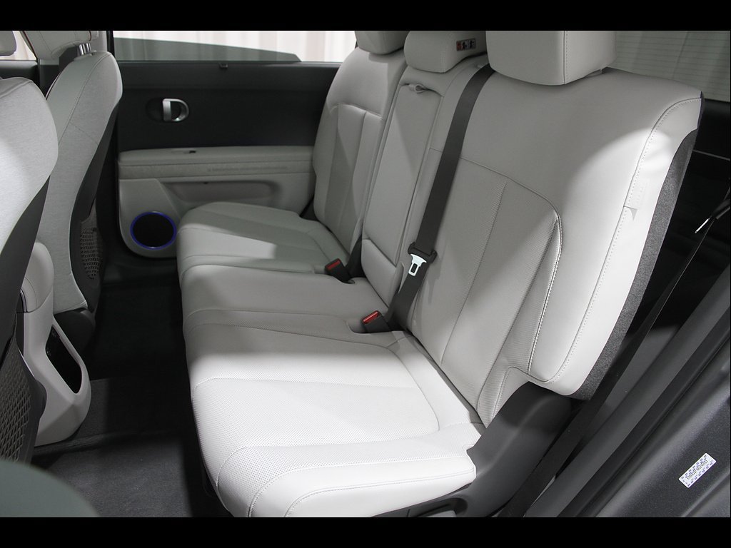 Certified 2024 Hyundai Ioniq 5 Limited AWD/4WD image 21