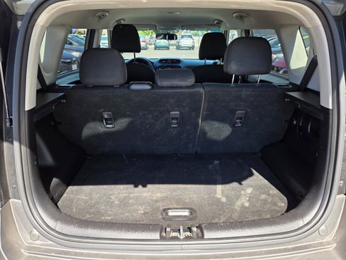 Used 2019 Kia Soul + FWD image 9
