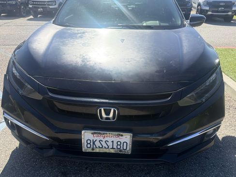 Used 2019 Honda Civic Touring image 5