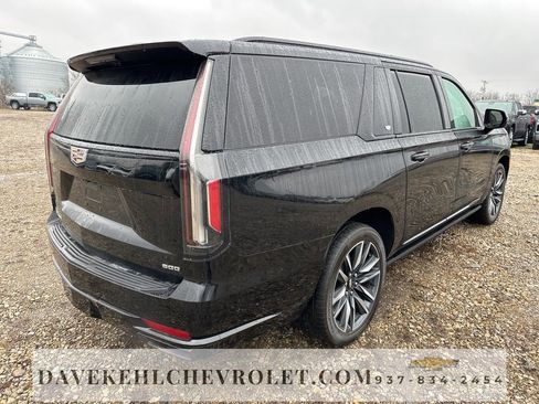 Used 2022 Cadillac Escalade ESV Sport w/ Touring Package image 50