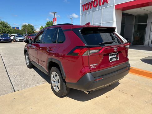 Used 2019 Toyota RAV4 LE FWD image 51