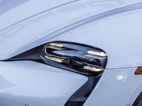 Certified 2023 Porsche Taycan image 22