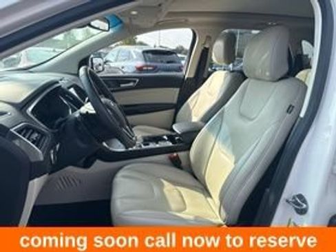 Used 2019 Ford Edge Titanium w/ Equipment Group 301A AWD/4WD image 3