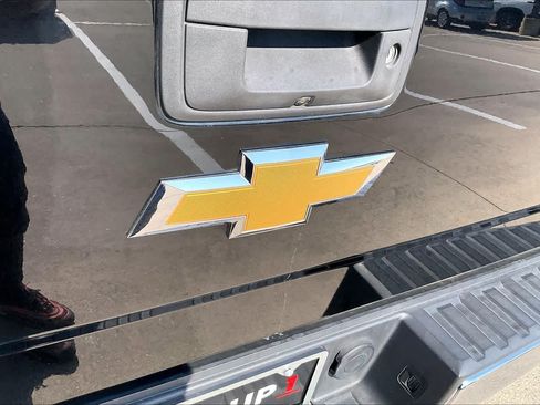Used 2018 Chevrolet Silverado 1500 LT RWD image 30