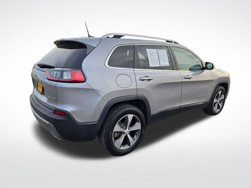 Used 2019 Jeep Cherokee Limited w/ Technology Group image 3