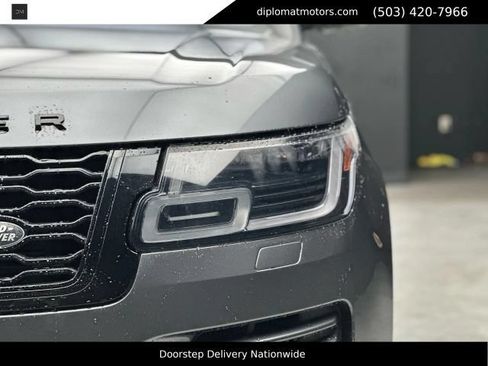 Used 2019 Land Rover Range Rover Supercharged AWD/4WD image 13