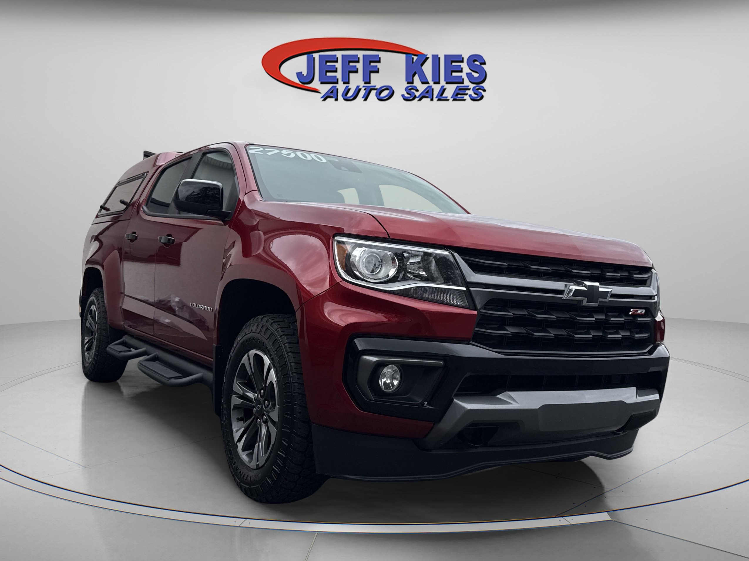 Used 2021 Chevrolet Colorado Z71 w/ Safety Package AWD/4WD image 2