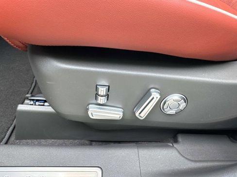 New 2025 Lincoln Nautilus Black Label image 12