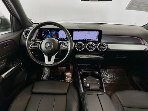 Used 2022 Mercedes-Benz EQB 350 4MATIC image 23