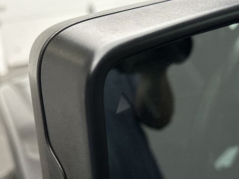 Used 2021 Jeep Wrangler Unlimited Sahara AWD/4WD image 5