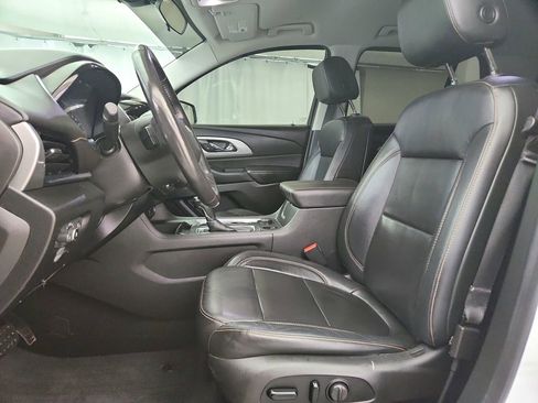 Used 2019 Chevrolet Traverse LT w/ LPO, Floor Liner Package AWD/4WD image 10