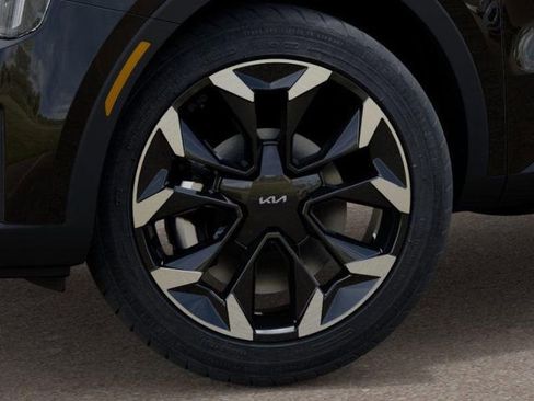 New 2025 Kia Sorento EX w/ Panoramic Sunroof Package image 9