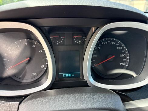 Used 2014 Chevrolet Equinox LS FWD image 12