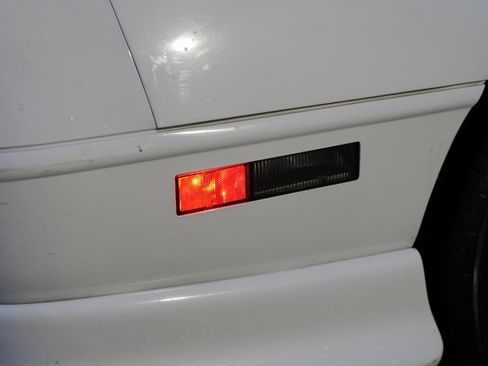 Used 1992 Chevrolet Corvette Convertible image 46