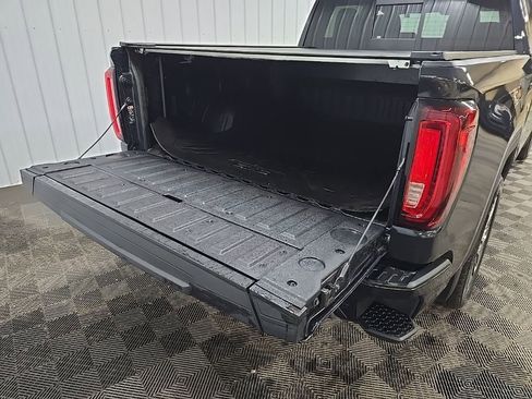 Used 2023 GMC Sierra 1500 Denali Ultimate image 11