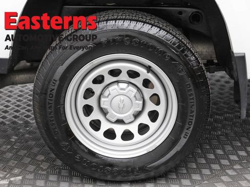 Used 2023 Chevrolet Colorado W/T image 28