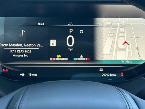 New 2026 Land Rover Range Rover Long Wheelbase SE AWD/4WD image 17