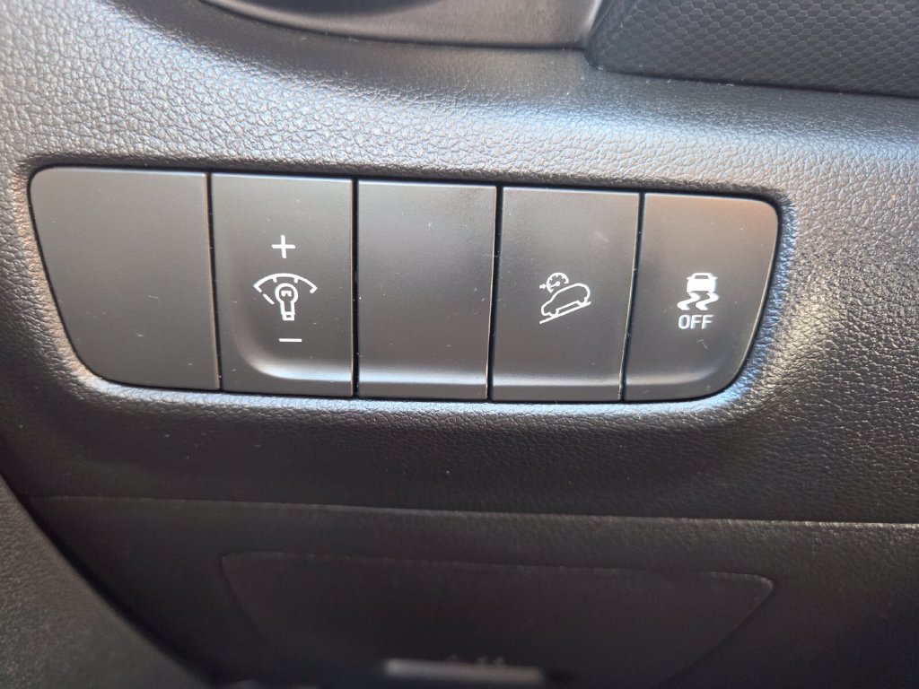 Used 2023 Hyundai Kona SEL w/ Cargo Package FWD image 12