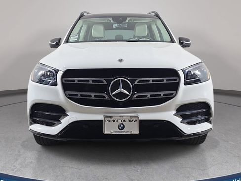 Used 2023 Mercedes-Benz GLS 450 4MATIC image 3