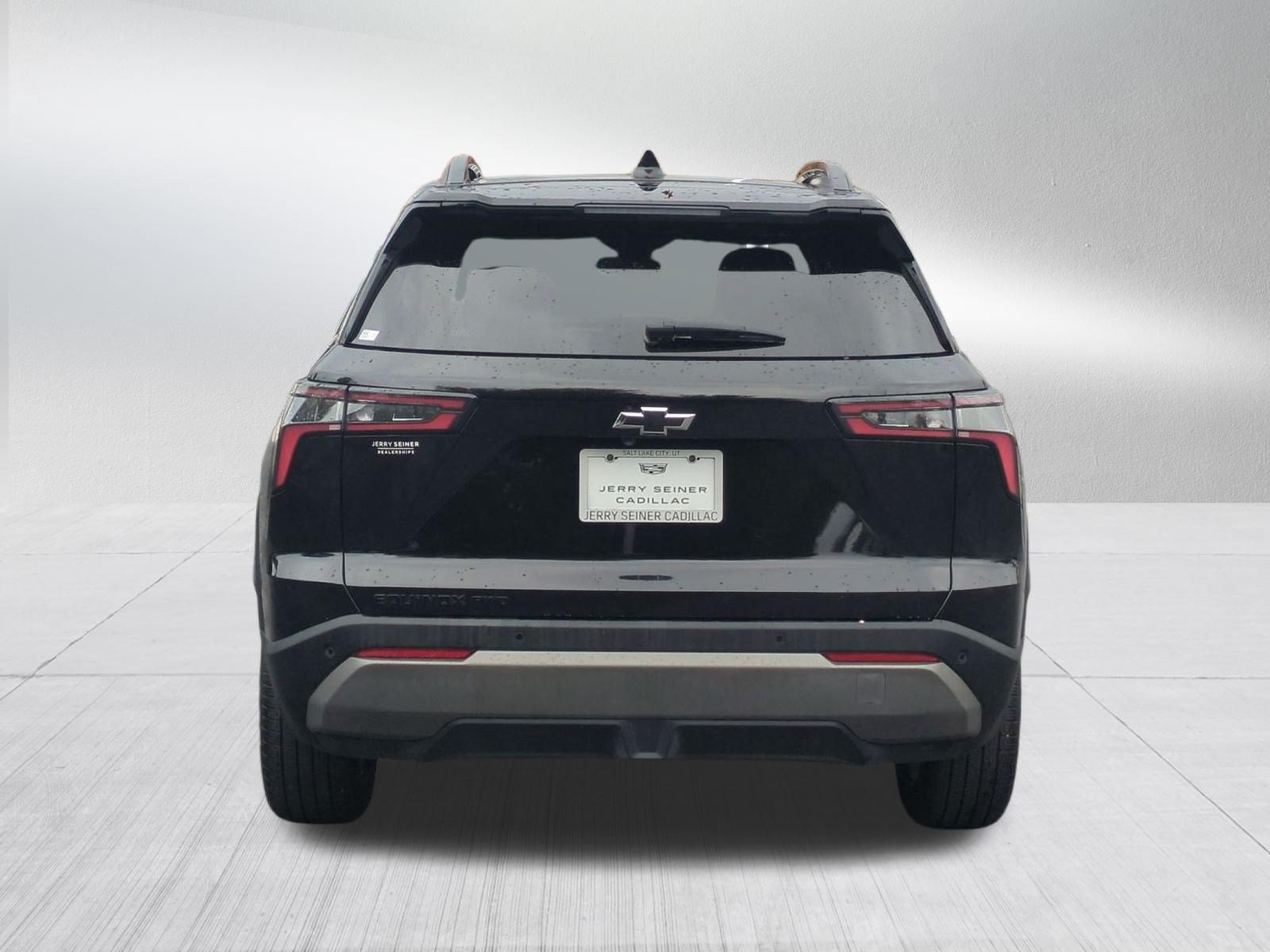 Used 2025 Chevrolet Equinox LT w/ Convenience Package II AWD/4WD image 5