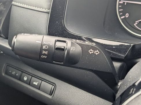 Used 2022 Nissan Pathfinder SL w/ Cargo Package image 26