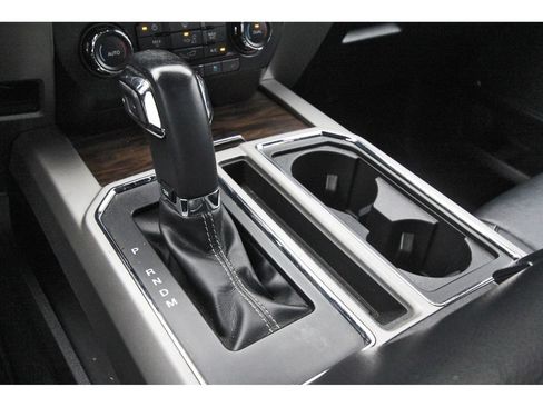 Used 2019 Ford F150 Lariat RWD image 28