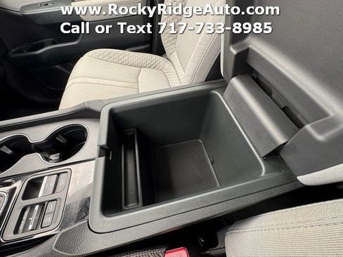 Used 2023 Honda Pilot LX image 21
