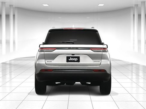 New 2025 Jeep Grand Cherokee Limited w/ Black Appearance Package AWD/4WD image 6