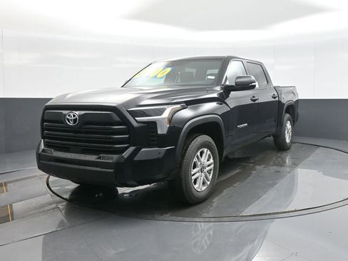 New 2026 Toyota Tundra SR5 image 3