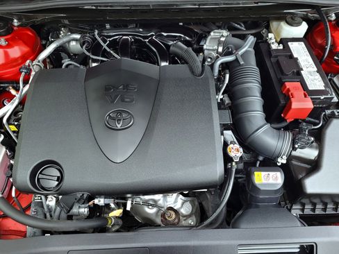 Certified 2024 Toyota Camry XSE image 28