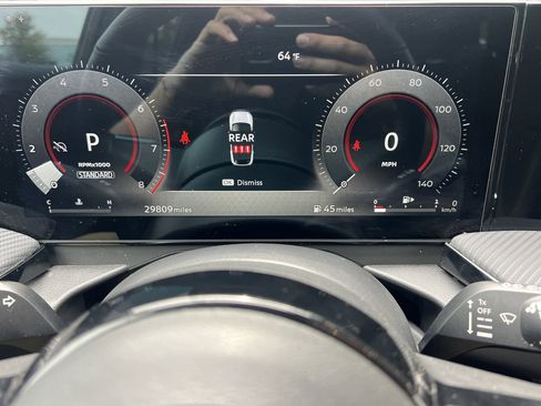 Certified 2025 Nissan Kicks SR FWD image 11